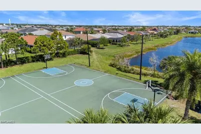 2584 Vine Ave, Naples, FL 34120 - Photo 36