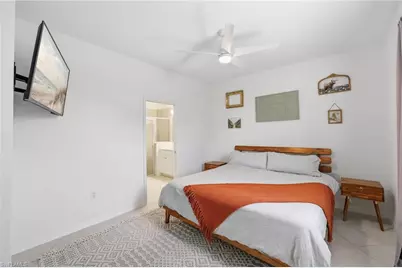 2584 Vine Ave, Naples, FL 34120 - Photo 18