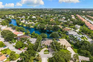 7678 Santa Margherita Way, Naples, FL 34109 - Photo 48