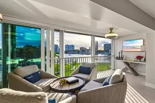 250 W Park Shore Dr, Naples, FL 34103 - Photo 8