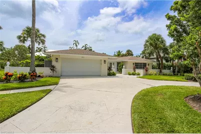 2901 Crayton Rd, Naples, FL 34103 - Photo 2