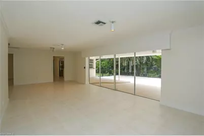 2901 Crayton Rd, Naples, FL 34103 - Photo 38
