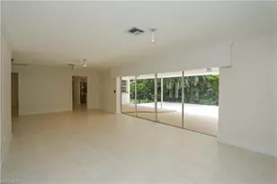 2901 Crayton Rd, Naples, FL 34103 - Photo 38