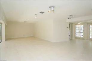 2901 Crayton Rd, Naples, FL 34103 - Photo 36