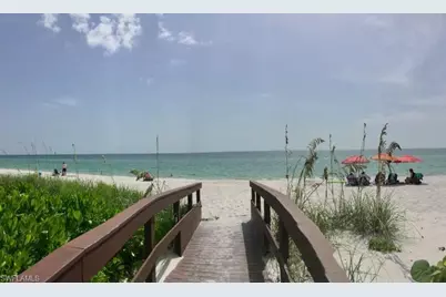 2901 Crayton Rd, Naples, FL 34103 - Photo 1