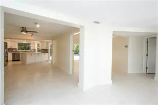 2901 Crayton Rd, Naples, FL 34103 - Photo 32