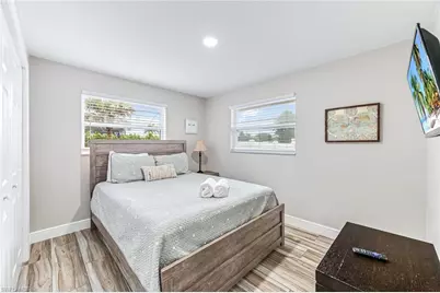 668 97th Ave N, Naples, FL 34108 - Photo 32