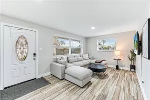 668 97th Ave N, Naples, FL 34108 - Photo 4