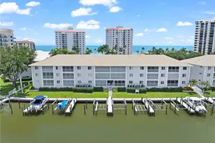 10684 Gulf Shore Dr, Naples, FL 34108 - Photo 28