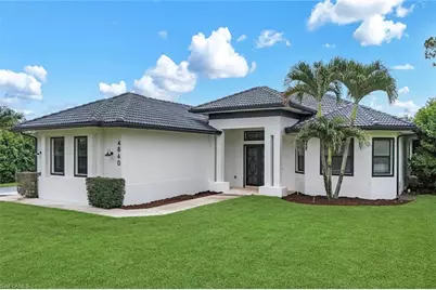 4860 12th St NE, Naples, FL 34120 - Photo 2