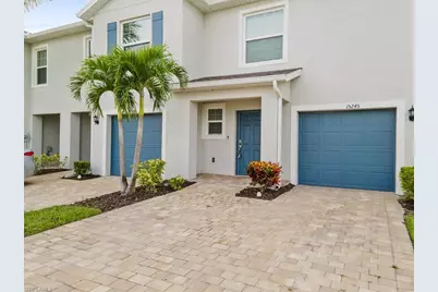 15245 Wildflower Cir, Naples, FL 34119 - Photo 2