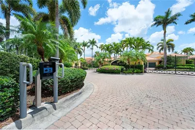 2749 Medallist Ln, Naples, FL 34109 - Photo 40