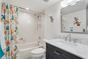 5625 Trailwinds Dr, Fort Myers, FL 33907 - Photo 12
