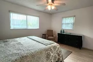 2000 Alamanda Dr, Naples, FL 34102 - Photo 8