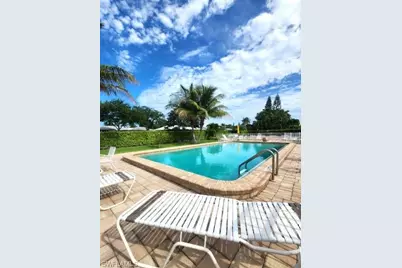 2000 Alamanda Dr #206, Naples, FL 34102 - Photo 16