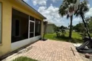 11170 Lakeland Cir, Fort Myers, FL 33913 - Photo 14