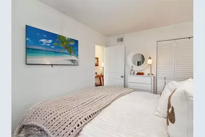 260 Southbay Dr #107, Naples, FL 34108 - Photo 22