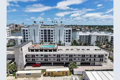 260 Southbay Dr #107, Naples, FL 34108 - Photo 4