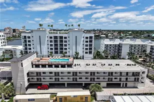 260 Southbay Dr, Naples, FL 34108 - Photo 4