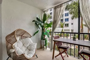 260 Southbay Dr, Naples, FL 34108 - Photo 14