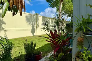 133 Redwood Ln, Naples, FL 34114 - Photo 6