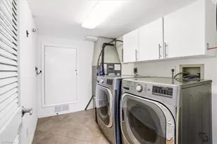 1268 Jardin Dr, Naples, FL 34104 - Photo 24