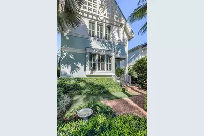 32 6th St S, Naples, FL 34102 - Photo 2
