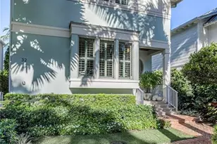 32 6th St S, Naples, FL 34102 - Photo 2