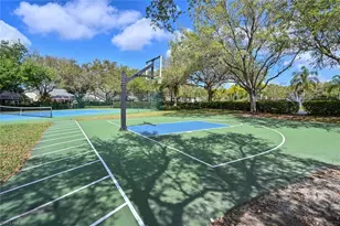8260 Laurel Lakes Blvd, Naples, FL 34119 - Photo 40