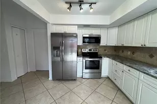 604 102nd Ave N, Naples, FL 34108 - Photo 6