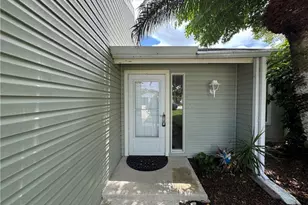 604 102nd Ave N, Naples, FL 34108 - Photo 2