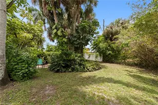 5046 Northampton Dr, Fort Myers, FL 33919 - Photo 42
