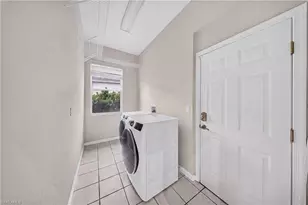 2628 White Cedar Ln, Naples, FL 34109 - Photo 42
