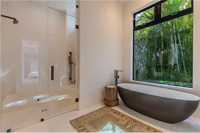 1100 Sandpiper St, Naples, FL 34102 - Photo 24