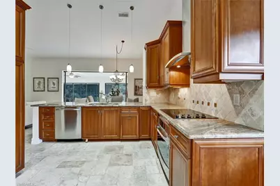 241 Saint James Way, Naples, FL 34104 - Photo 12