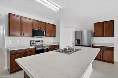 19441 Mossy Ledge Ter, Lehigh Acres, FL 33936 - Photo 34