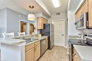 4610 St Croix Ln, Naples, FL 34109 - Photo 8