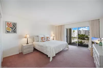 2150 Gulf Shore Blvd N #411, Naples, FL 34102 - Photo 12