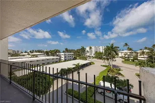 2150 Gulf Shore Blvd N, Naples, FL 34102 - Photo 10