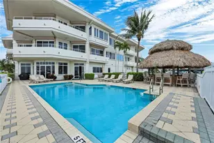 891 10th St S, Naples, FL 34102 - Photo 18
