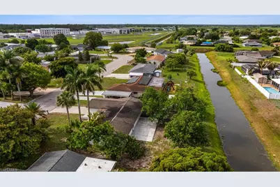 212 Jayview Ave, Lehigh Acres, FL 33936 - Photo 32