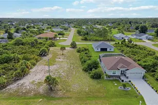 116 Antis Dr, Rotonda West, FL 33947 - Photo 10