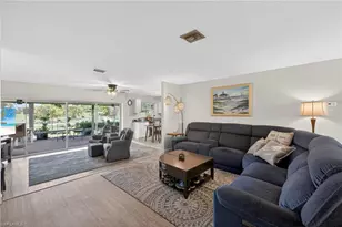 3848 SE 7th Pl, Cape Coral, FL 33904 - Photo 4