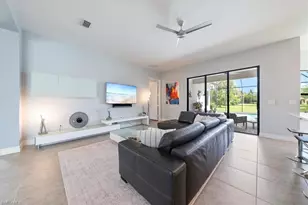 3264 Pacific Dr, Naples, FL 34119 - Photo 14