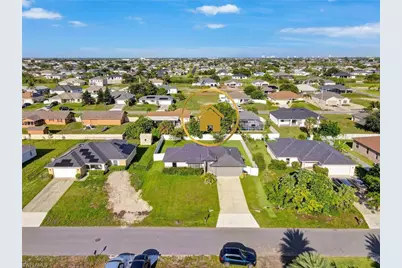 1317 NE 4th Pl, Cape Coral, FL 33909 - Photo 38