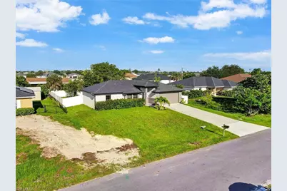 1317 NE 4th Pl, Cape Coral, FL 33909 - Photo 30