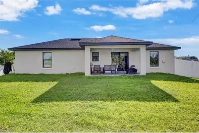 1317 NE 4th Pl, Cape Coral, FL 33909 - Photo 24
