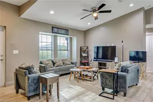 1317 NE 4th Pl, Cape Coral, FL 33909 - Photo 6