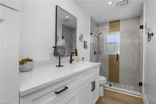 401 Countryside Dr, Naples, FL 34104 - Photo 32