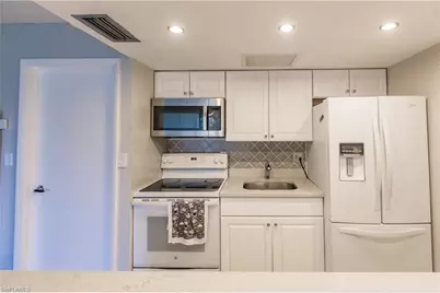 3 Bob O Link Ct #B, Naples, FL 34105 - Photo 10